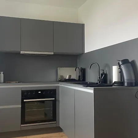 Moderne Verdistrasse 9 *